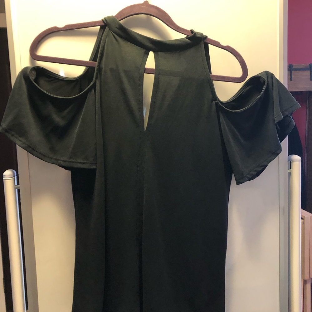 Cold shoulder black top